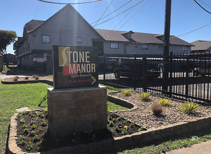 Stone-Manor 17